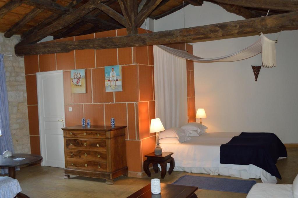 Hotel Les Vents Bleus Donnazac Zimmer foto