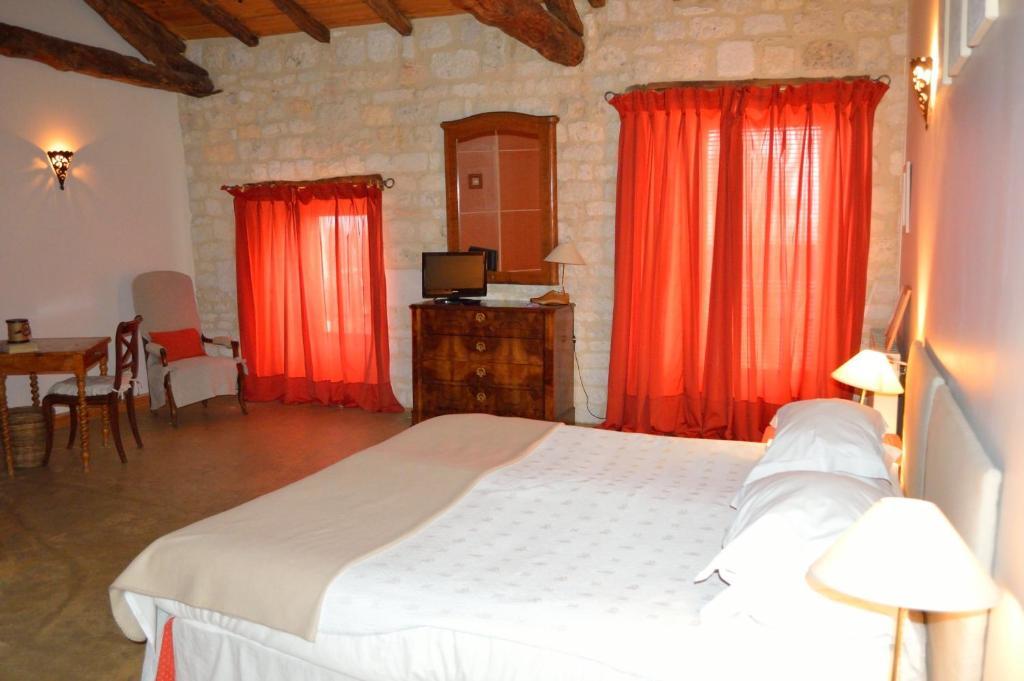 Hotel Les Vents Bleus Donnazac Zimmer foto